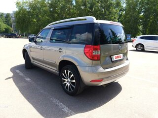 2016 Skoda Yeti I Рестайлинг, бежевый, 1300000 рублей, вид 2
