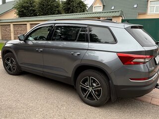 2020 Skoda Kodiaq I, серый, 2800000 рублей, вид 5
