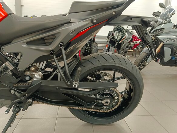2023 KTM 790 Duke, оранжевый - вид 15