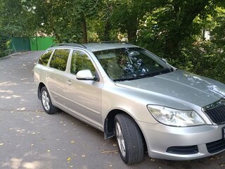 2011 Skoda Octavia II (A5) Рестайлинг, серебристый, 600000 рублей, вид 2
