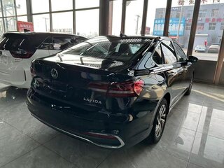 2022 Volkswagen Lavida III Рестайлинг, чёрный, 1220000 рублей, вид 4