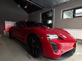 2022 Porsche Taycan GTS Sport Turismo I, красный, 14990000 рублей, вид 2