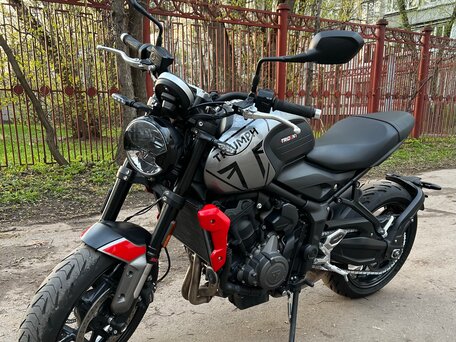 2022 Triumph Trident 660, чёрный, 775000 рублей, вид 1