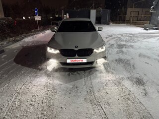 2017 BMW 5 серии 540i xDrive VII (G30/G31/G38), белый, 4500000 рублей, вид 2
