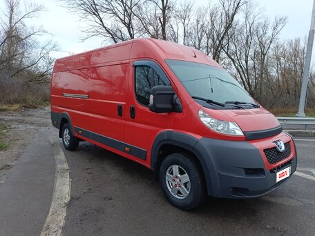 2014 Peugeot Boxer, красный, 2400000 рублей, вид 3