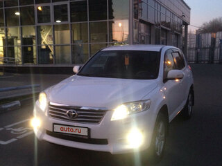 2011 Toyota RAV4 III (XA30) Рестайлинг, белый, 1560000 рублей, вид 5