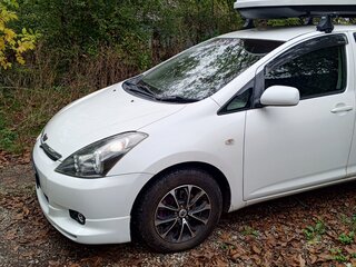 2004 Toyota Wish I, белый, 850000 рублей, вид 1