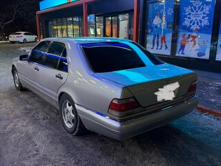1996 Mercedes-Benz S-Класс 500 III (W140) Рестайлинг, серебристый, 1190000 рублей, вид 3
