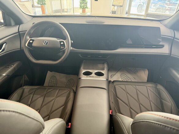 2025 Changan CS75 Plus IV, золотистый, 4339900 рублей - вид 14