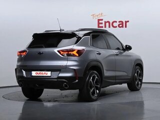 2024 Chevrolet TrailBlazer III Рестайлинг, серый, 1990000 рублей, вид 3