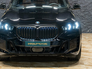 2026 BMW X5 40i IV (G05/G18) Рестайлинг, чёрный, 16390000 рублей, вид 3