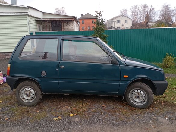 2002 Lada (ВАЗ) 1111 Ока, зелёный, 190000 рублей - вид 4