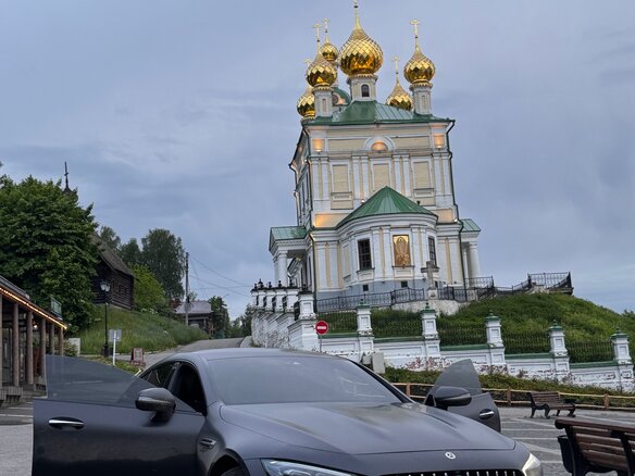 2020 Mercedes-Benz AMG GT 4-Door Coupe 43 I, серый, 2500000 рублей