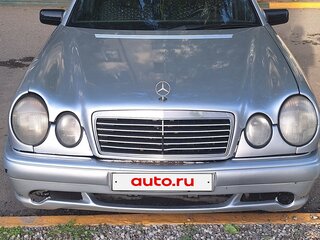 1997 Mercedes-Benz E-Класс 320 II (W210, S210), серебристый, 487500 рублей, вид 1