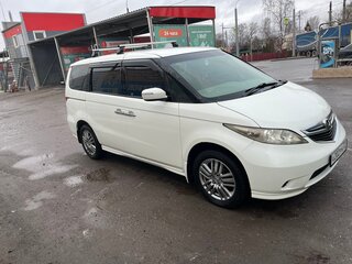 2005 Honda Elysion I, белый, 1200000 рублей, вид 2