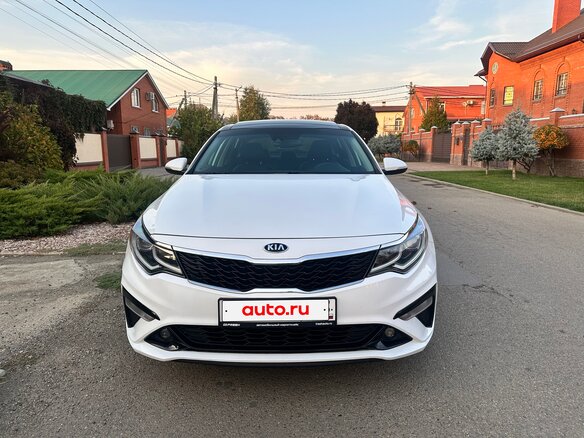 2018 Kia Optima IV Рестайлинг, белый, 1550000 рублей - вид 1