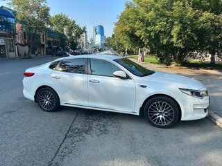 2017 Kia Optima IV, белый, 1750000 рублей, вид 4