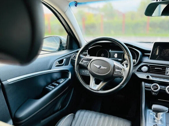2018 Genesis G70 I, серый, 3060000 рублей - вид 10