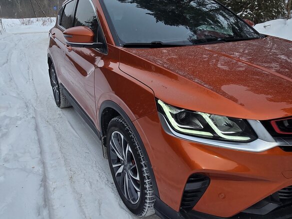 2020 Geely Coolray I, оранжевый - вид 2