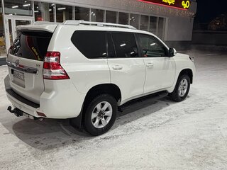 2014 Toyota Land Cruiser Prado 4-speed 150 Series Рестайлинг 1, белый, 3150000 рублей, вид 3