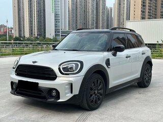 2023 Mini Countryman Cooper II Рестайлинг, серебристый, 3144000 рублей, вид 1