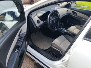 2012 Chevrolet Cruze I, белый, 550000 рублей, вид 4