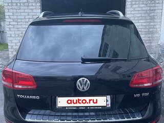 2013 Volkswagen Touareg II, чёрный, 2130000 рублей, вид 3