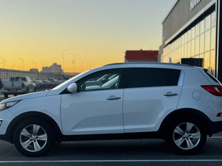 2011 Kia Sportage III, белый, 1230000 рублей, вид 4