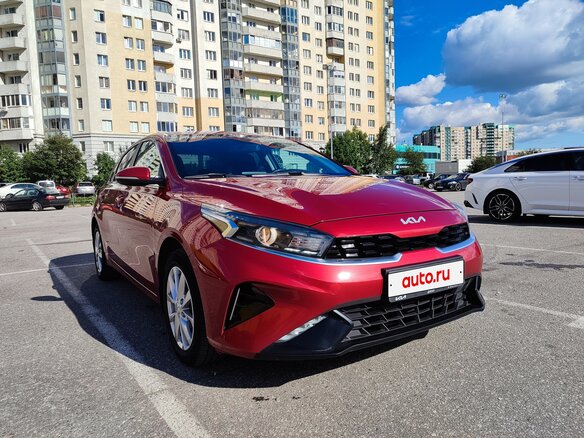 2021 Kia Cerato IV Рестайлинг, красный, 1995000 рублей - вид 2