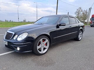 2003 Mercedes-Benz E-Класс 320 III (W211, S211), чёрный, 1350000 рублей, вид 1