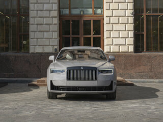 2026 Rolls-Royce Ghost Black Badge II Рестайлинг (Series II), серый, 57900000 рублей, вид 2