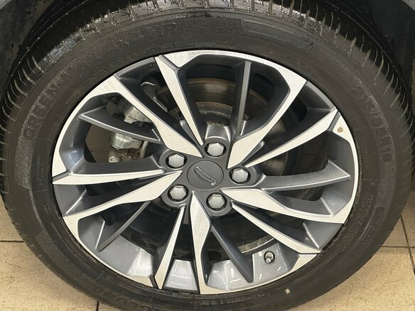 2022 Geely Coolray I, серый, 1720000 рублей - вид 17