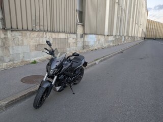 2026 Bajaj Dominar 400, чёрный, 410000 рублей, вид 3