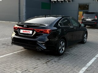 2021 Kia Cerato IV Рестайлинг, чёрный, 1659000 рублей, вид 4