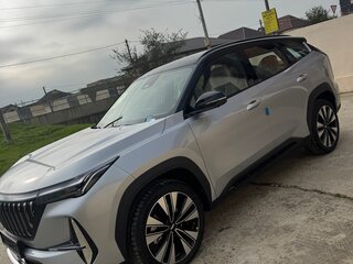 2025 Geely Atlas II, серебристый, 2150000 рублей, вид 4