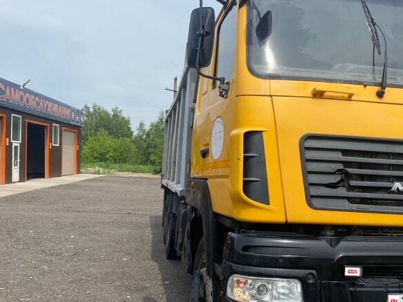 2015 МАЗ 6501, жёлтый, 1500000 рублей - вид 7