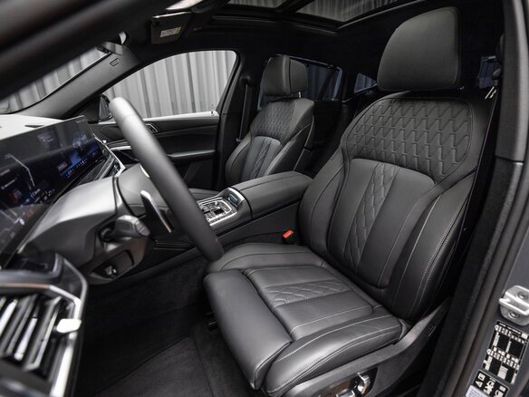 2025 BMW X6 40d III (G06) Рестайлинг, серый, 15800000 рублей - вид 6
