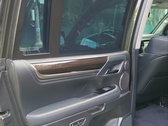 2017 Lexus LX 570 III Рестайлинг 2, чёрный, 12000000 рублей - вид 16