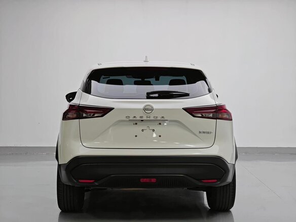 2023 Nissan Qashqai III, белый, 1360000 рублей - вид 5