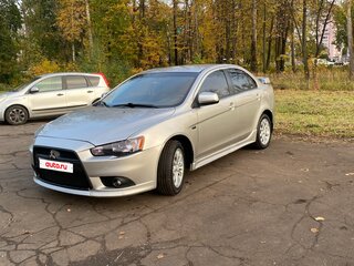 2014 Mitsubishi Lancer X Рестайлинг, серебристый, 990000 рублей, вид 1