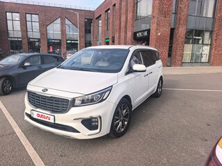2018 Kia Carnival III, белый, 2800000 рублей, вид 2
