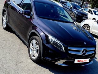 2014 Mercedes-Benz GLA 200 I (X156), фиолетовый, 1550000 рублей, вид 3