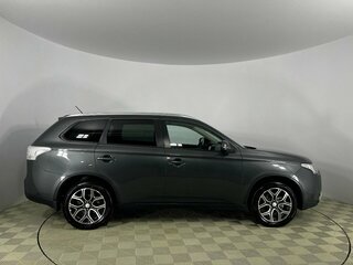 2014 Mitsubishi Outlander III Рестайлинг, серый, 1600000 рублей, вид 4