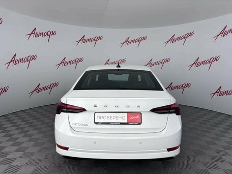 2021 Skoda Octavia IV (A8), белый, 1819000 рублей, вид 4