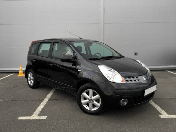 2006 Nissan Note I, чёрный - вид 1