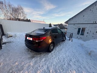 2015 Kia Rio III Рестайлинг, коричневый, 520000 рублей, вид 4