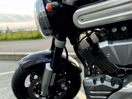 2005 Yamaha MT-01, фиолетовый, 600000 рублей, вид 4