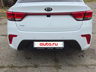2020 Kia Rio IV, белый, 1550000 рублей, вид 5