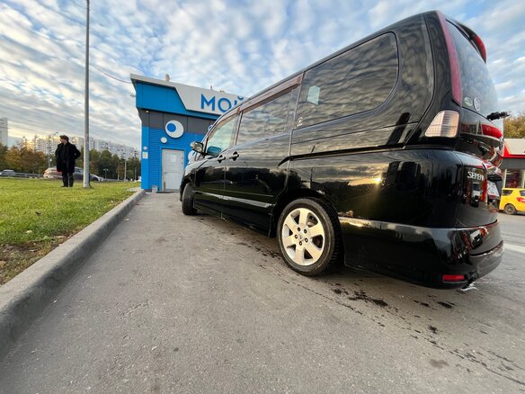 2008 Nissan Serena III (C25), чёрный - вид 10