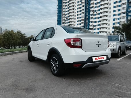 2022 Renault Logan Stepway II Рестайлинг, белый, 1375000 рублей, вид 5